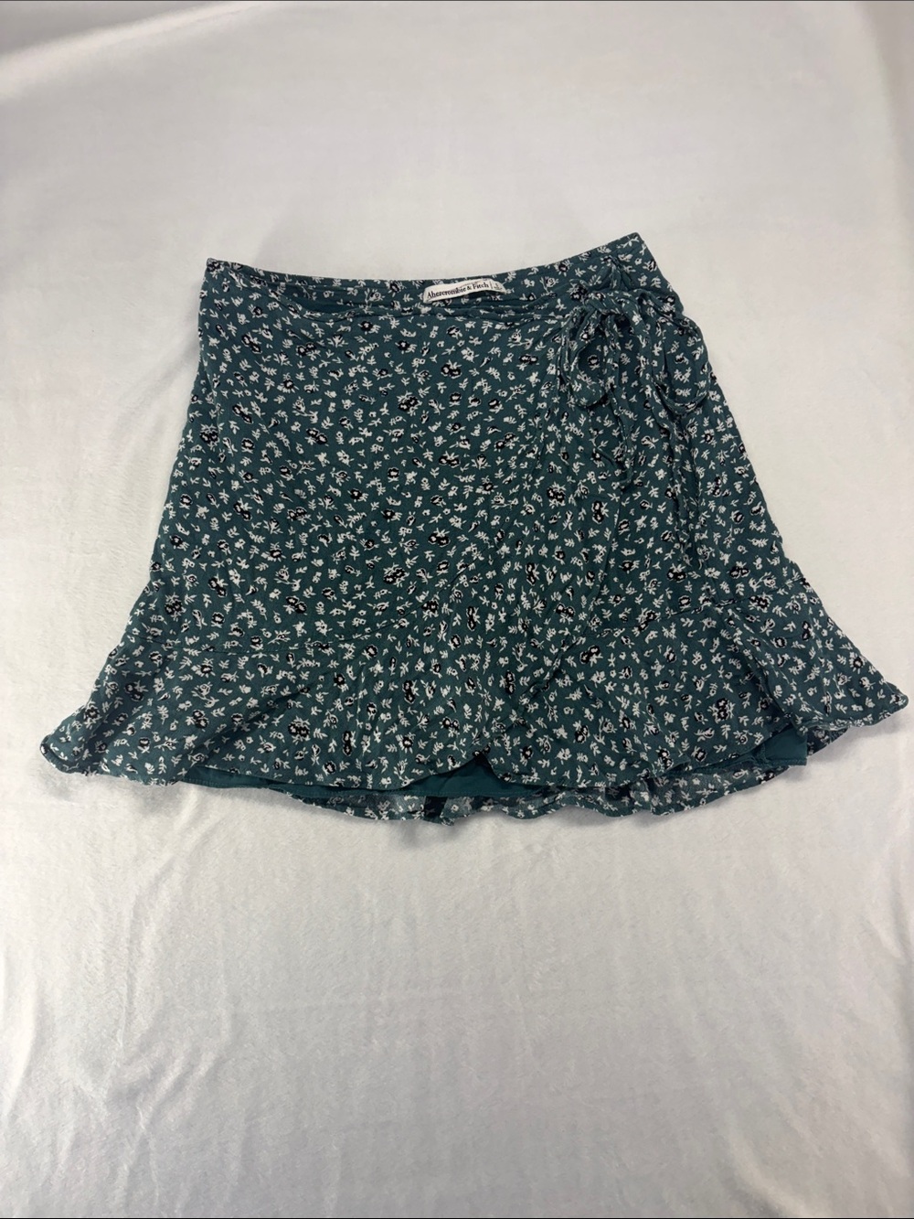 Abercrombie & Fitch Teal Floral Wrap Tie-Waist Mini Skirt Cottagecore